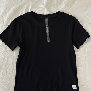 Vuori Short Sleeve